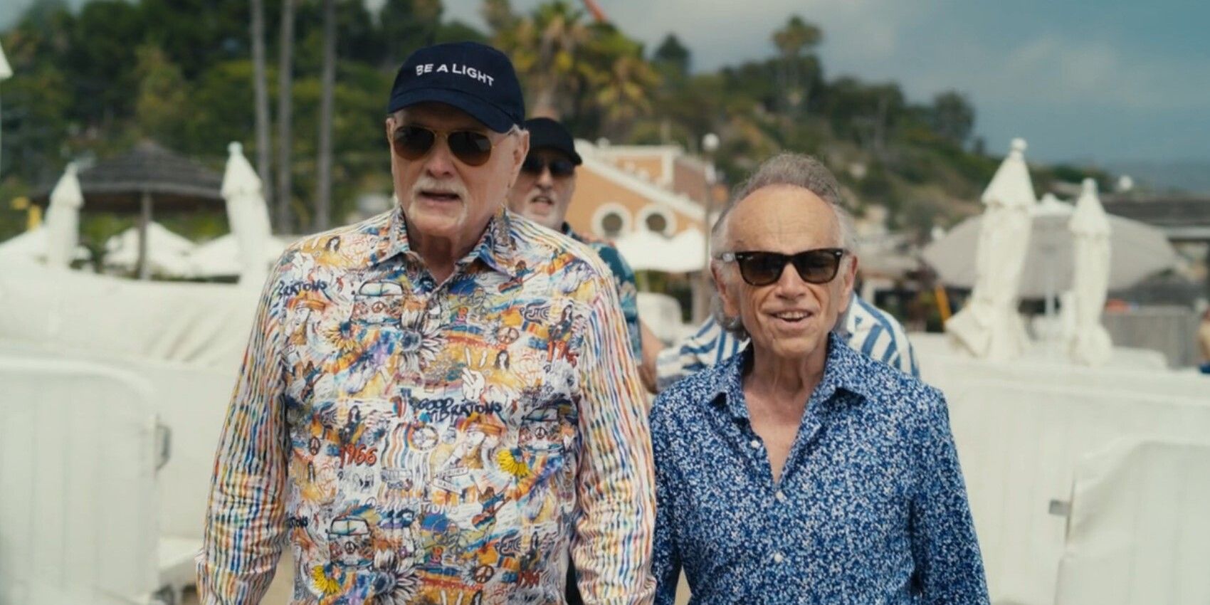 Объяснение истории Beach Boys с Чарльзом Мэнсоном (и что, по данным Disney+, произошло)