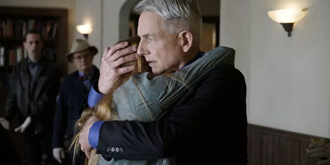 Gibbs hugging Emily Fornell (Juliette Angelo) in NCIS