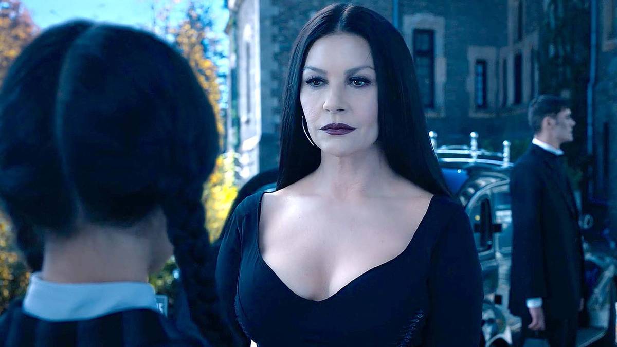 What Happened To Morticia's Sister, Ophelia, In Wednesday
