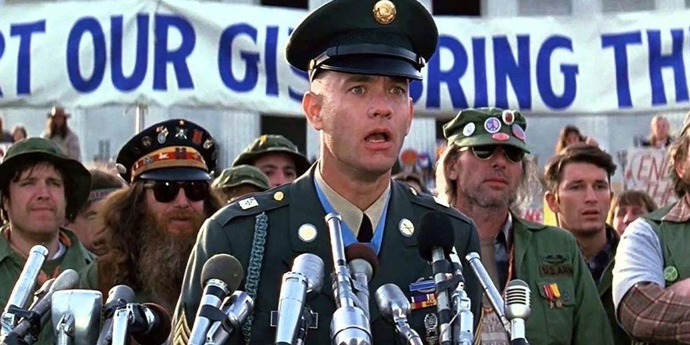 Tom Hanks interpreta brevemente a un segundo personaje en Forrest Gump (y es exactamente lo opuesto a Forrest)