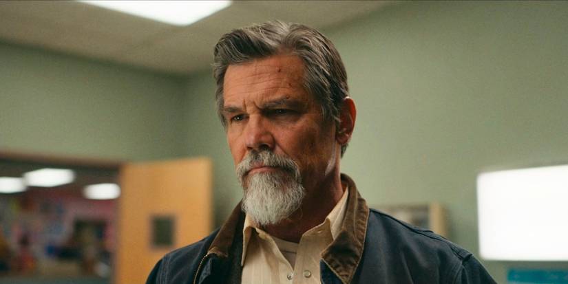 Royal Abbott (Josh Brolin) com uma expressão zangada em Outer Range.
