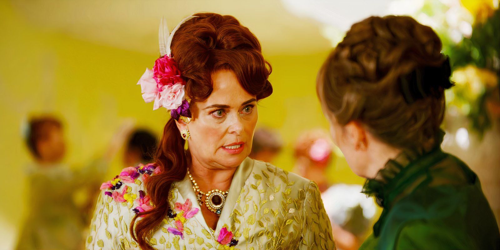 Polly Walker as Portia Featherington and Lorraine Ashbourne as Varley in Bridgerton season 3