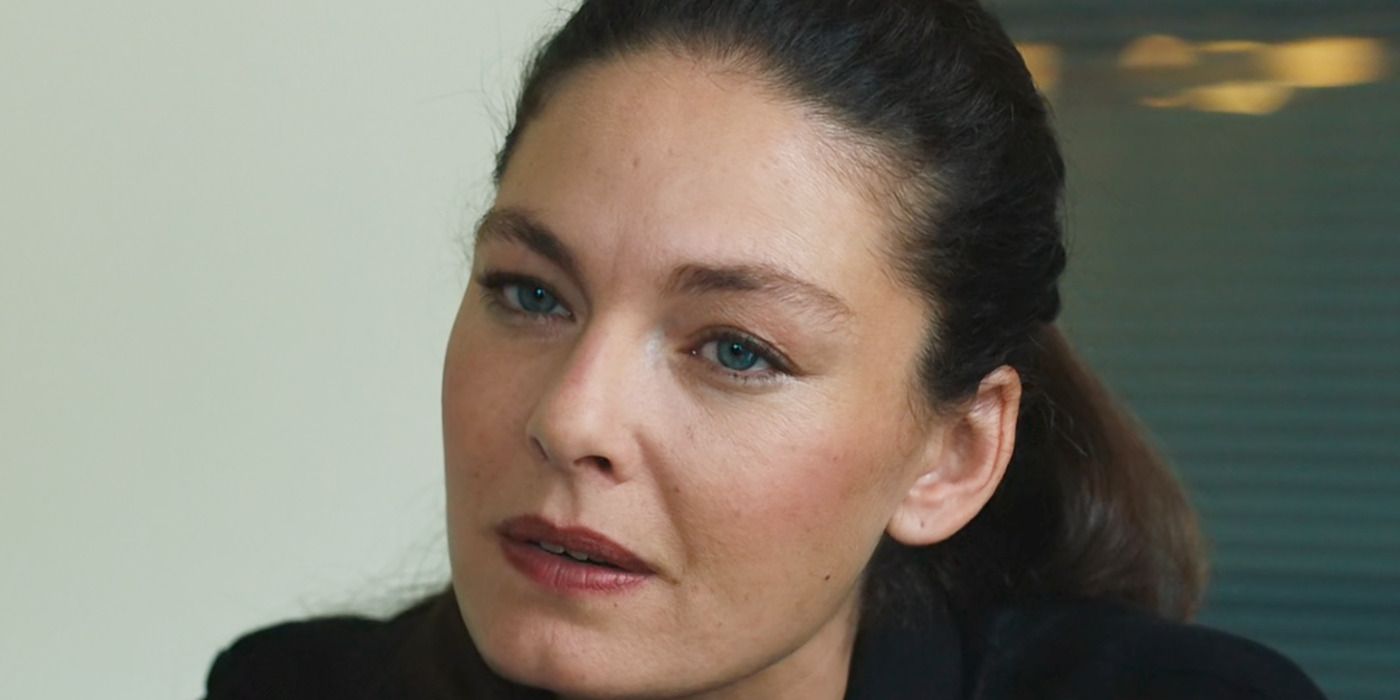 Alexa Davalos as Kristin Gaines needs answers on FBI: Most Wanted