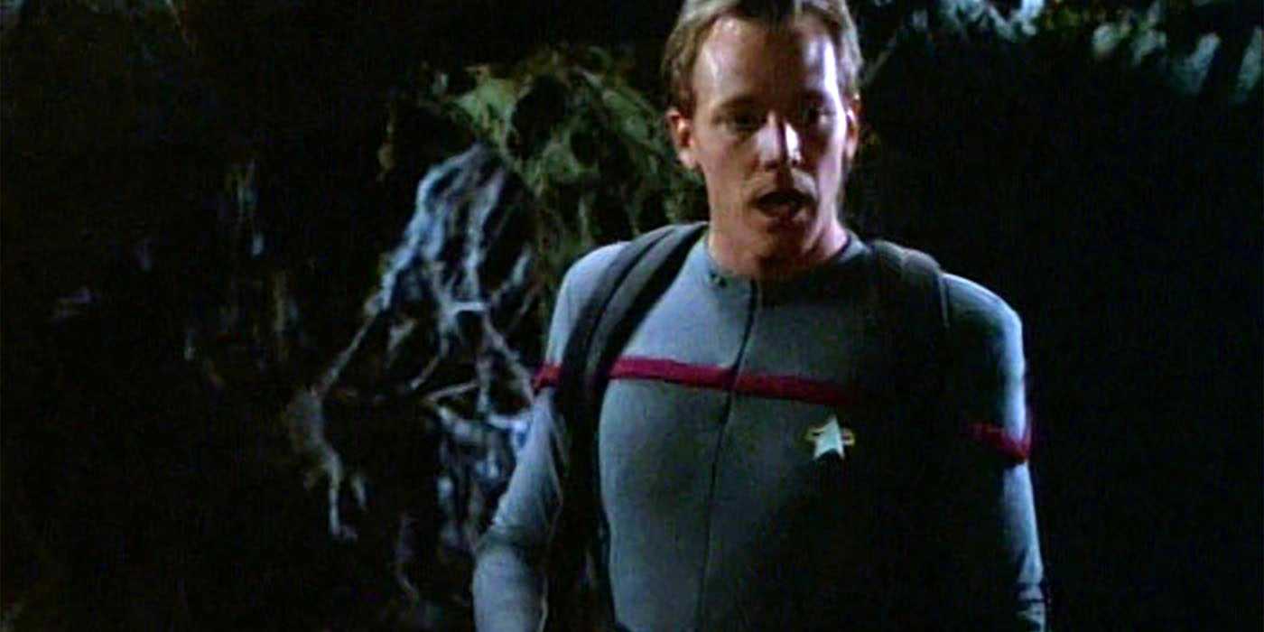 Excursion Uniform Do Star Trek's Uniforms Change for Different Environments?
