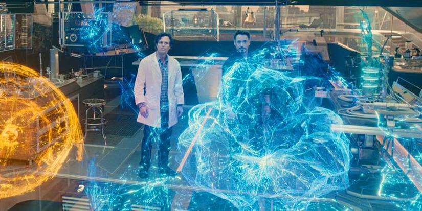 Bruce Banner (Mark Ruffalo) e Tony Stark (Robert Downey Jr.) criando Ultron em Vingadores: Era de Ultron