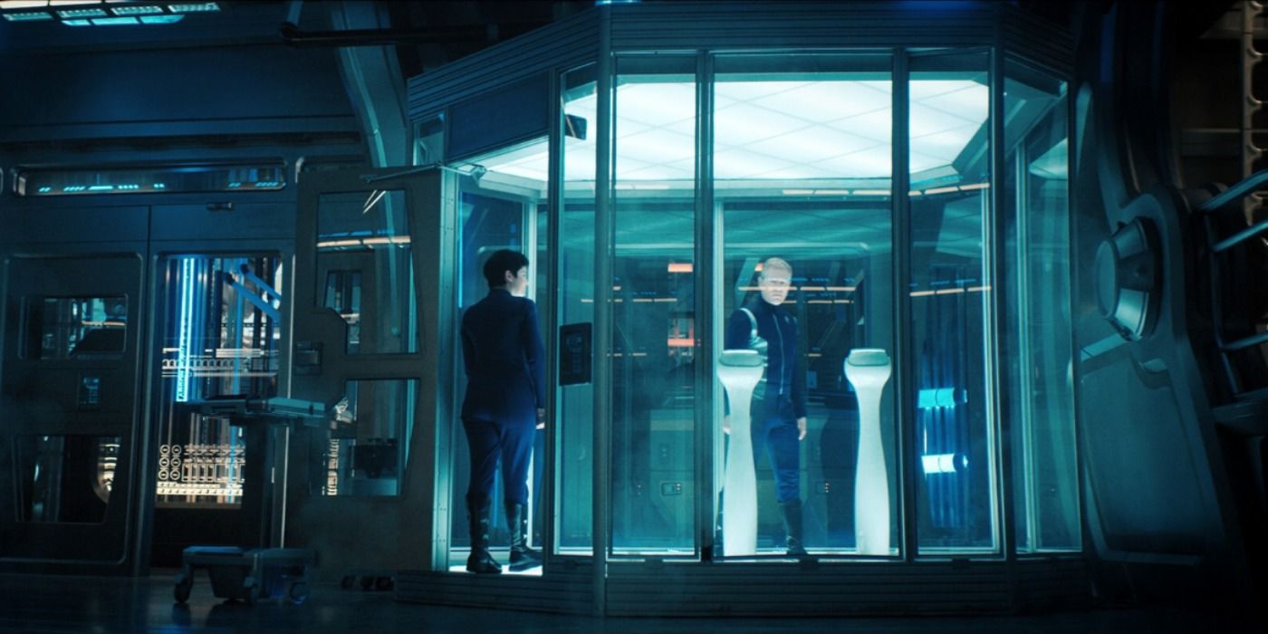 Star Trek: Discovery’s Spore Drive - How It Works & Why It’s Controversial