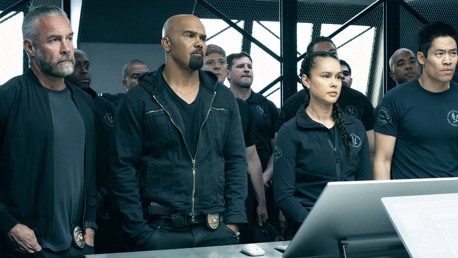 There's Only 1 Way To Make S.W.A.T. Exiles' Ridiculous Story Work (& It's  Surprisingly Easy To Do)
