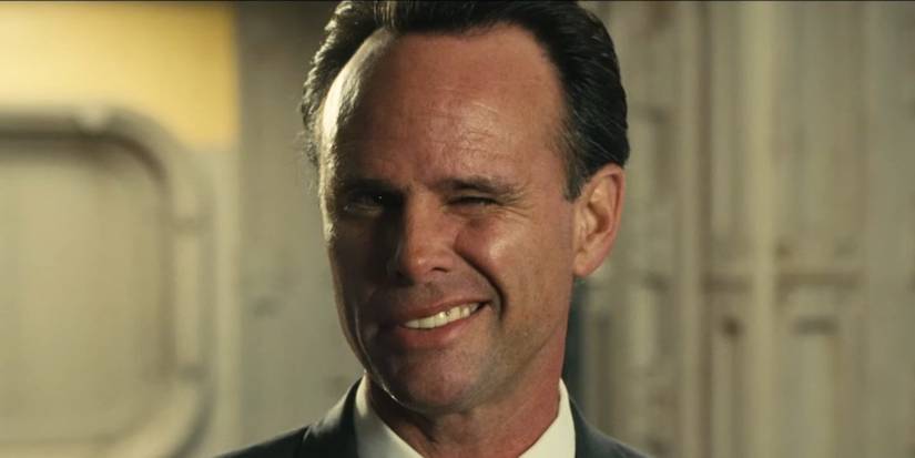 Cooper Howard (Walton Goggins) winking in Fallout