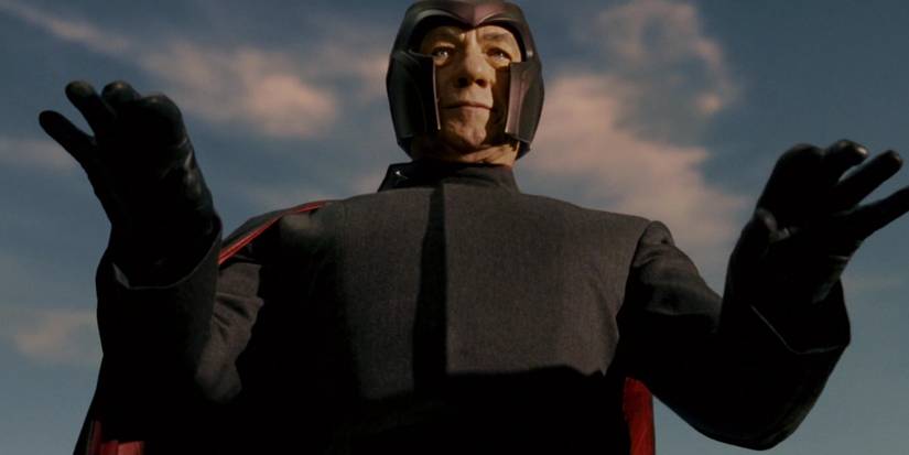 Ian McKellen using his powers as Magneto in X-Men: The Last Stand (2006)