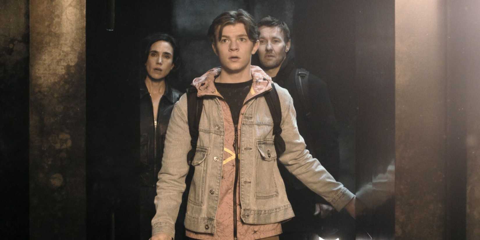 Daniela, Charlie, and Jason all looking in awe from the box in Dark Matter