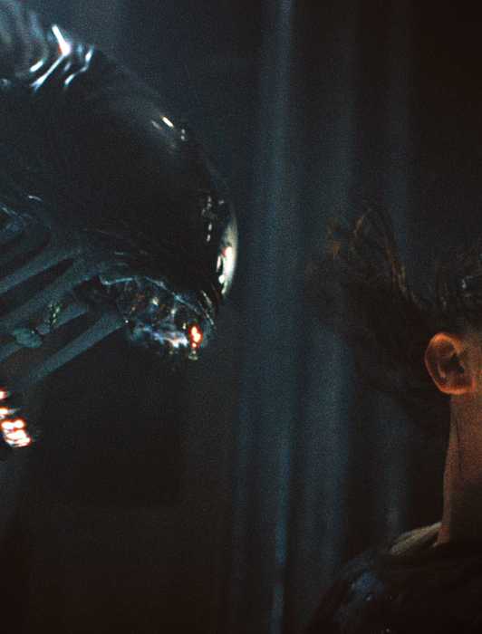 Android Rook Romulus Alien: Romulus Image Reveals Franchise’s New Android In Tense Cailee ...