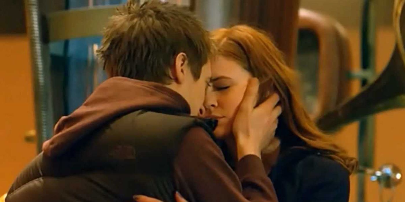 Doctor Who: 10 Best Kisses, Ranked