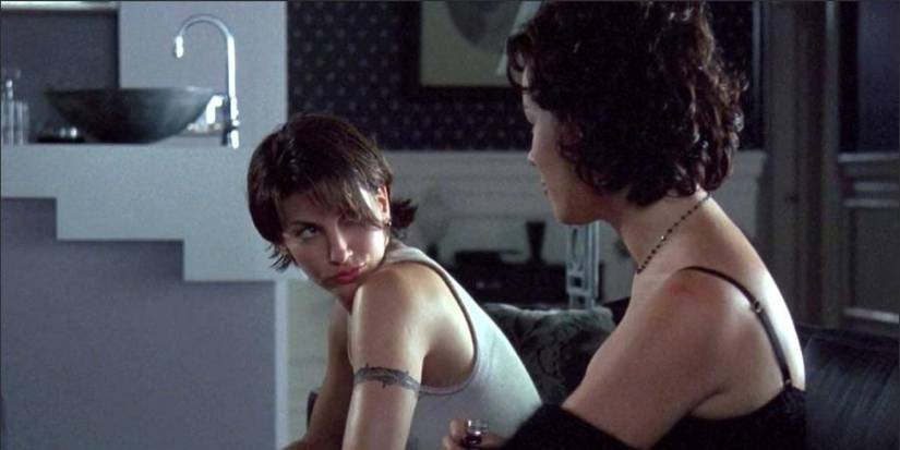 Gina Gershon y Jennifer Tilly en Bound