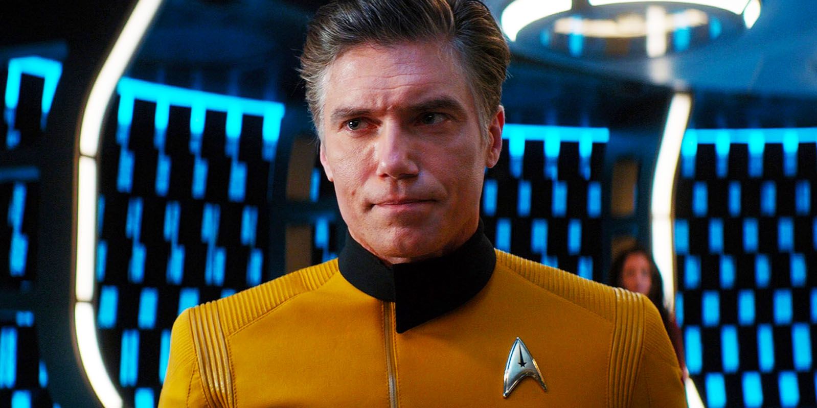 Star Trek Reveals What Happens To Old Starfleet Uniforms