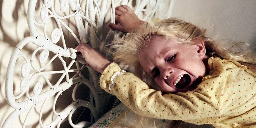 Carol in danger in Poltergeist