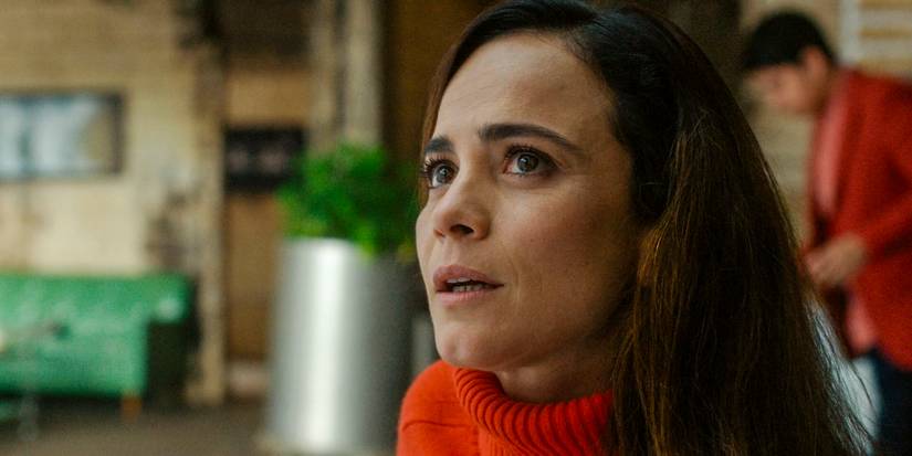 Amanda (Alice Braga) se encontra com Ryan em outra realidade em Dark Matter temporada 1 episódio 9