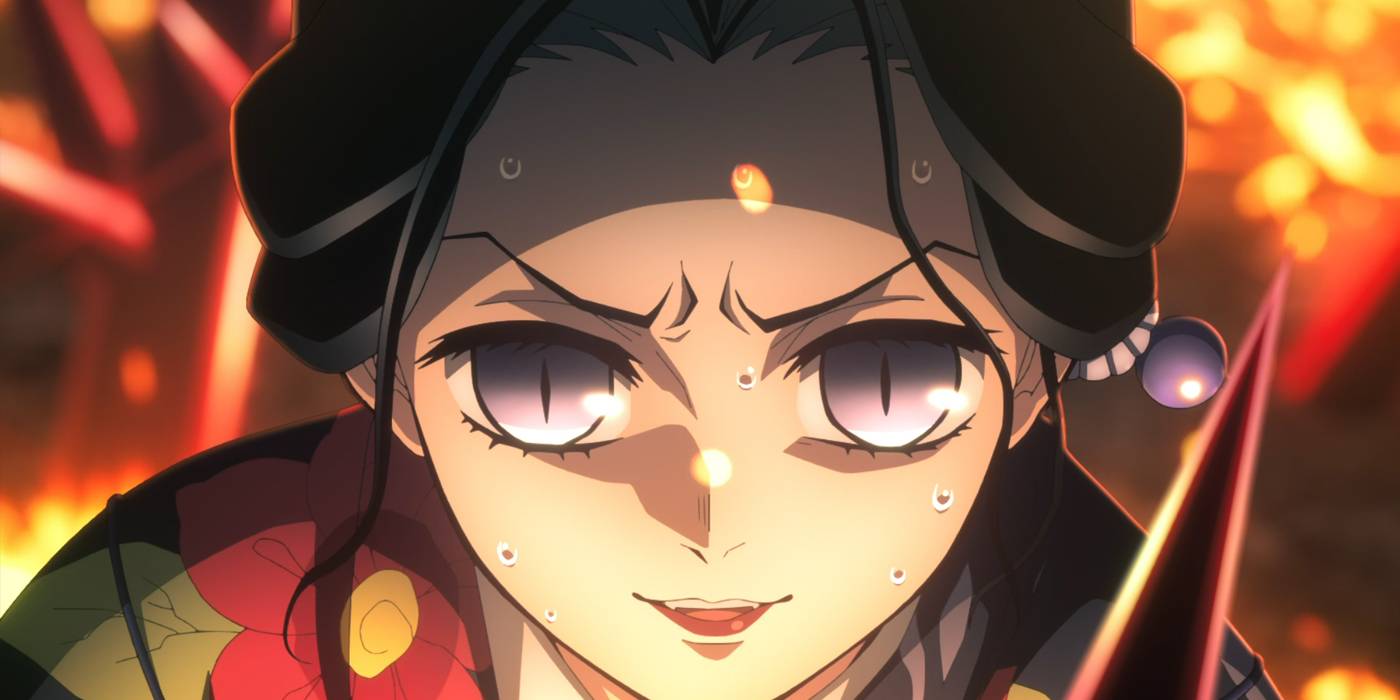 Lady Tamayo attacks Muzan with the Anti-Kibutsuji drug after the explosion.