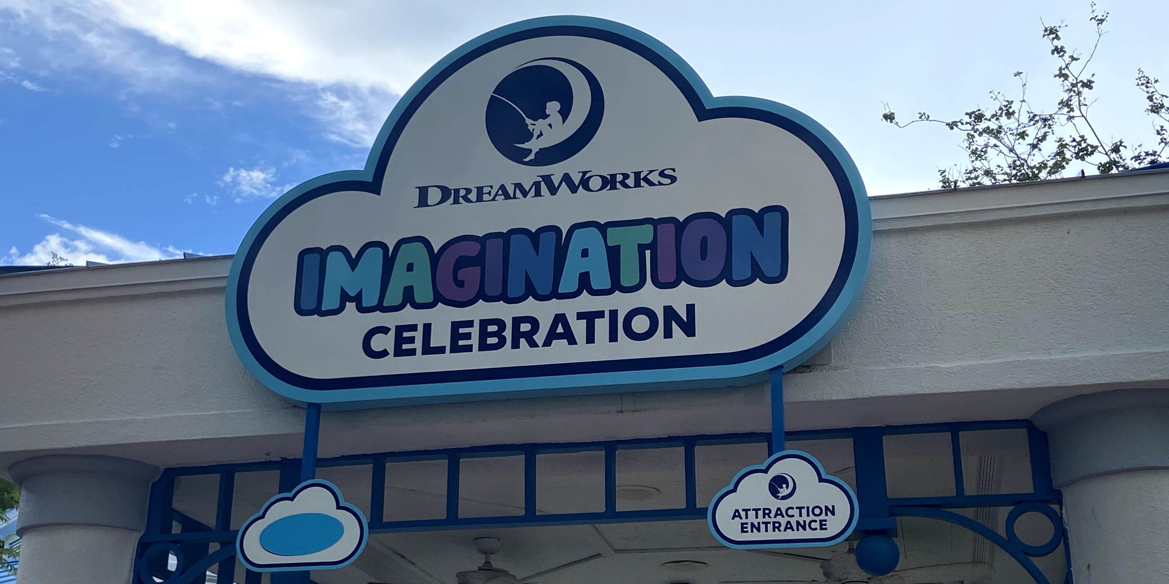 Я могу рассказать вам все о DreamWorks Land от Universal Studios, двух новых шоу и летнем магазине трибьютов