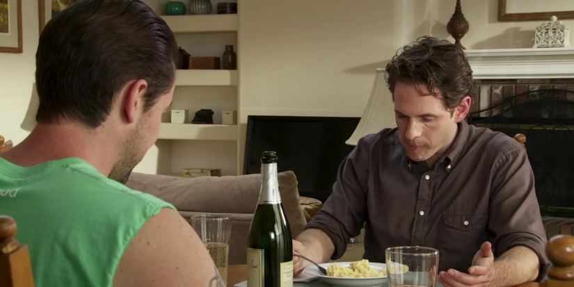 Mac and Dennins move to the Suburbs in It's Always Sunny in Philadelphia (1)