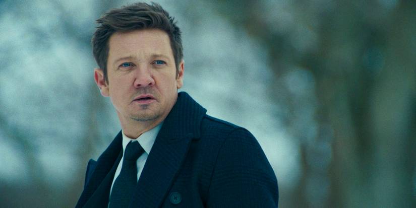 Mike McLusky (Jeremy Renner) com um olhar pensativo na primeira temporada de Mayor of Kingstown.