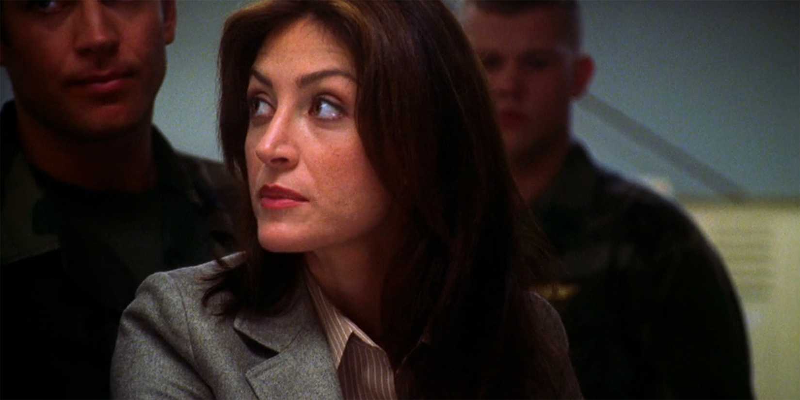 Sasha Alexander como Agente do FBI Dawn Ruth em The Lincoln Lawyer.