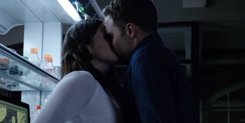 Simmons and Fitz in SHIELD Season 3