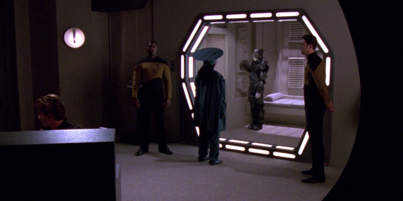 Jonathan Del Arco’s Hugh Borg In Star Trek: TNG & Picard Explained
