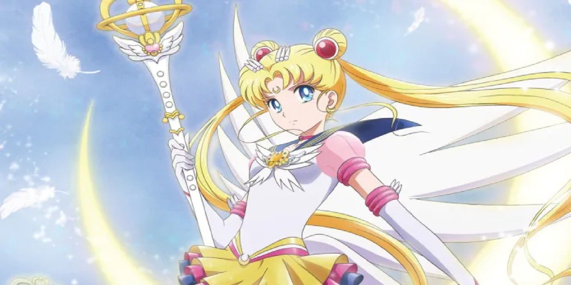 Usagi da Sailor Moon che brandisce una bacchetta con la luna e piume che si diffondono alle sue spalle