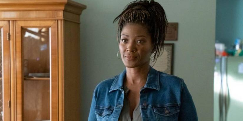 Yolonda Ross as Jada Washington smiling in The Chi (1)