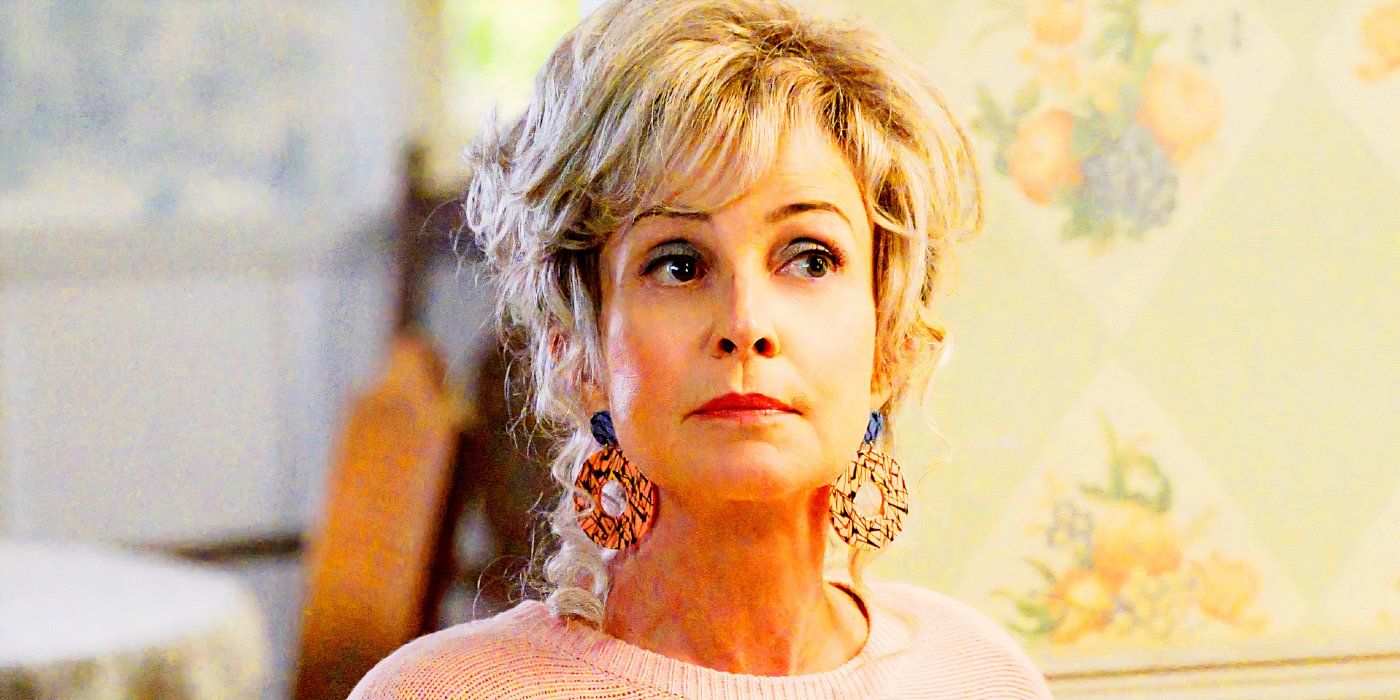 Annie Potts as Meemaw looking suspicious in Young Sheldon