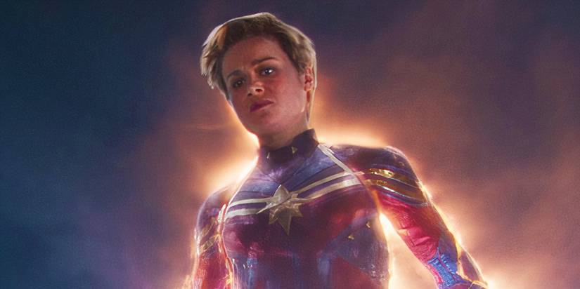 Capitã Marvel chegando para o resgate em Vingadores: Ultimato