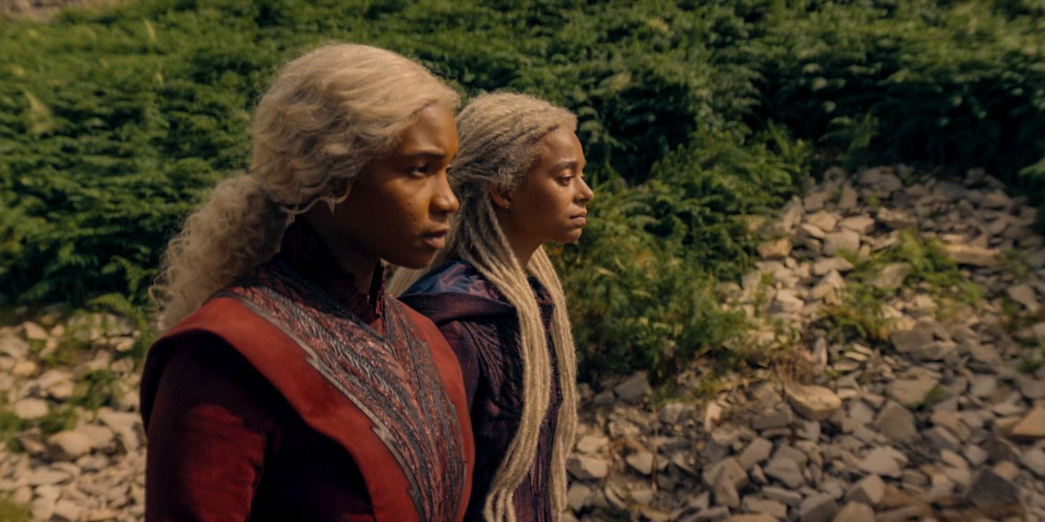 The sisters Baela Targaryen (Bethany Antonia) and Rhaena Targaryen (Phoebe Campbell) walking side by side in House of the Dragon season 2 episode 3