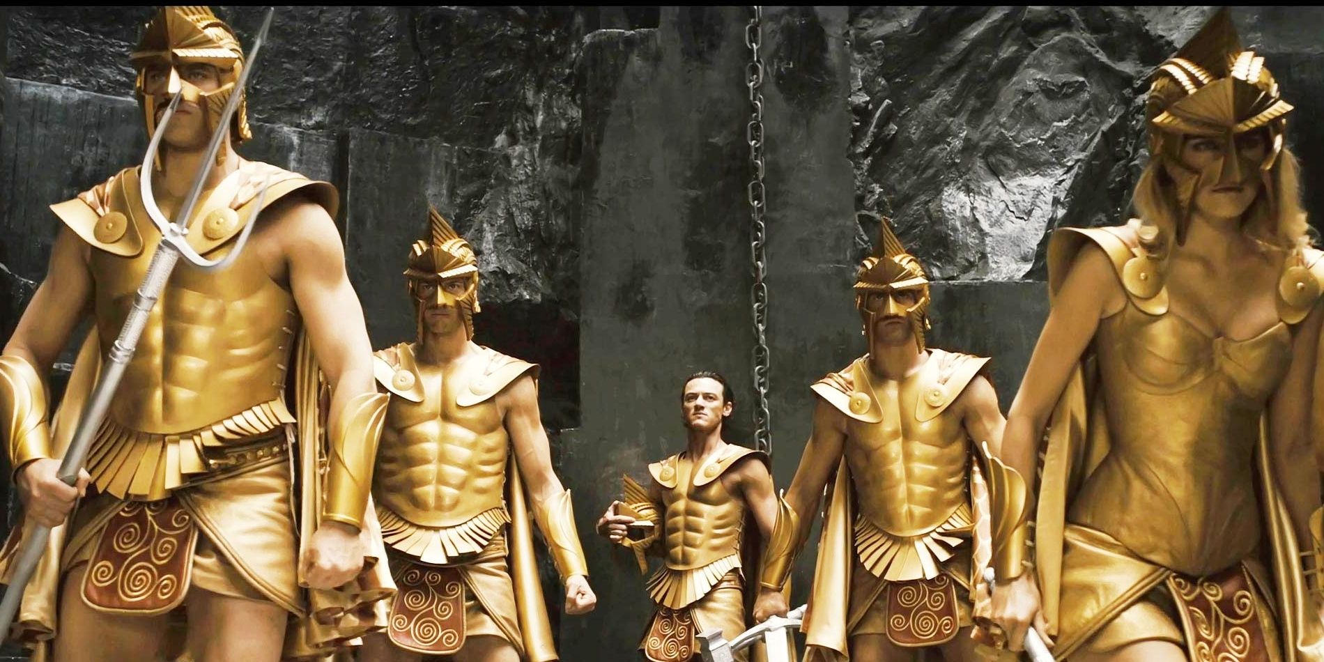 Zeus (Luke Evans) wearing gold armor in Immortals