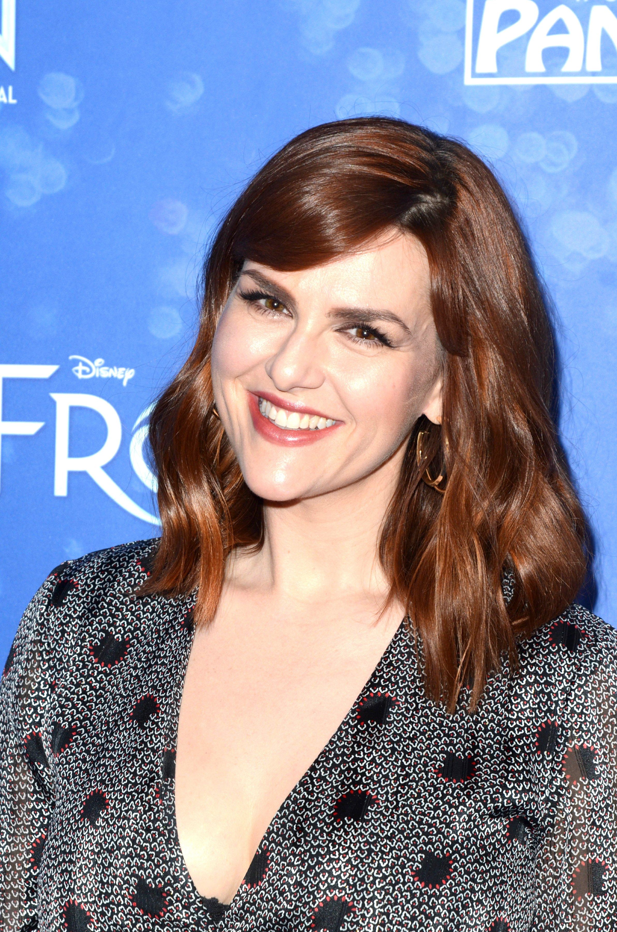 Headshot Of Sara Rue In The LA Premiere Of Frozen