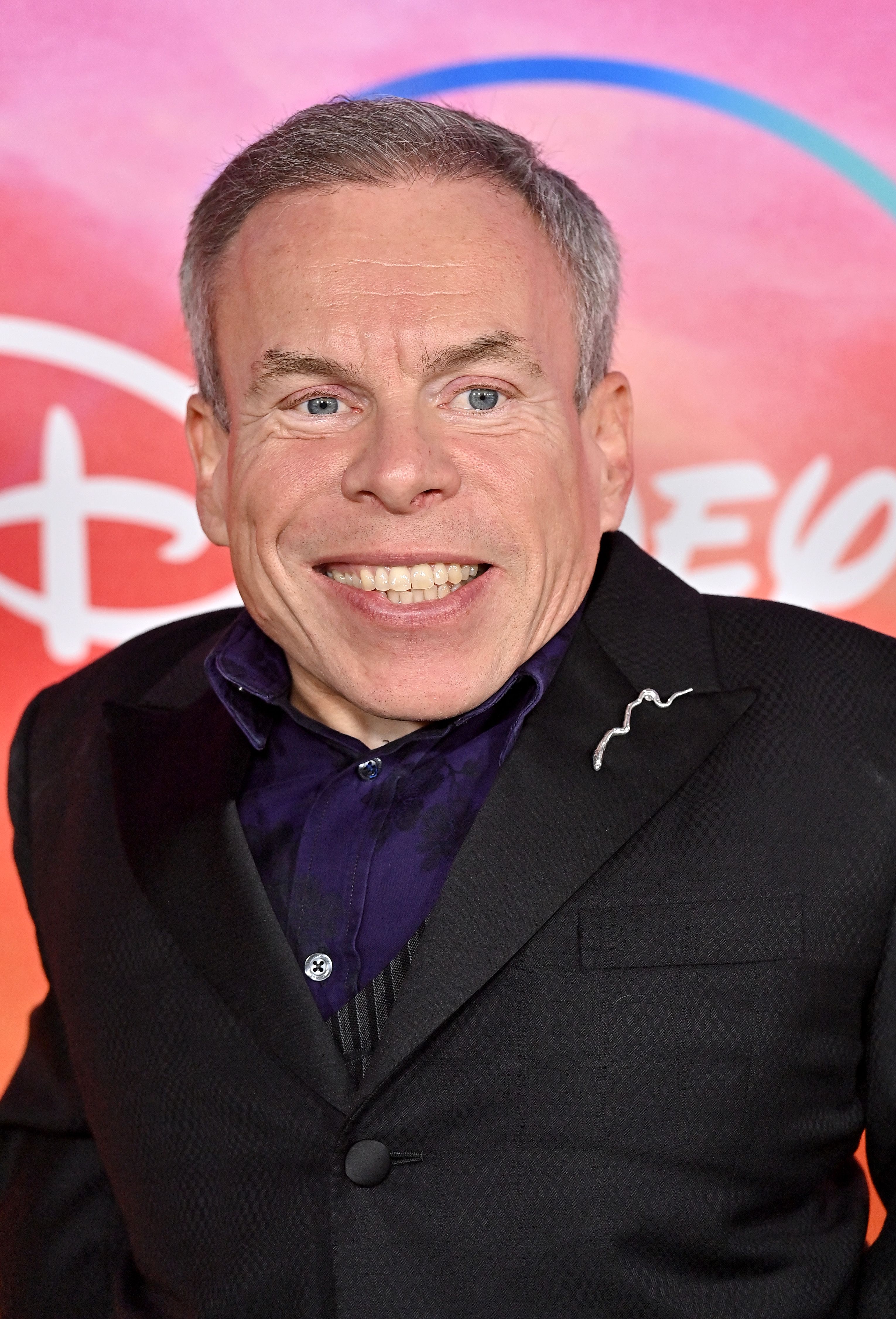 Headshot Of Warwick Davis In The Los Angeles TV Series Premiere Of `Willow`