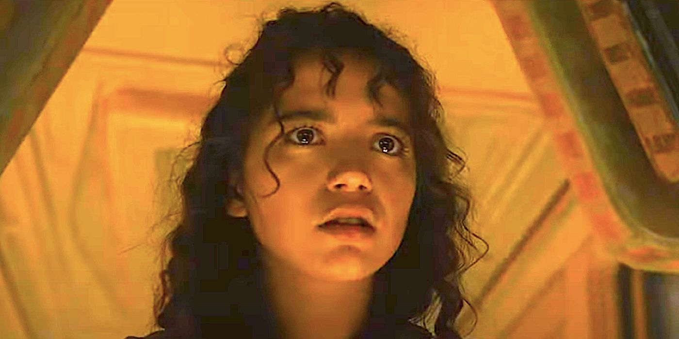 Isabela Merced's Kay looking worried in Alien: Romulus trailer