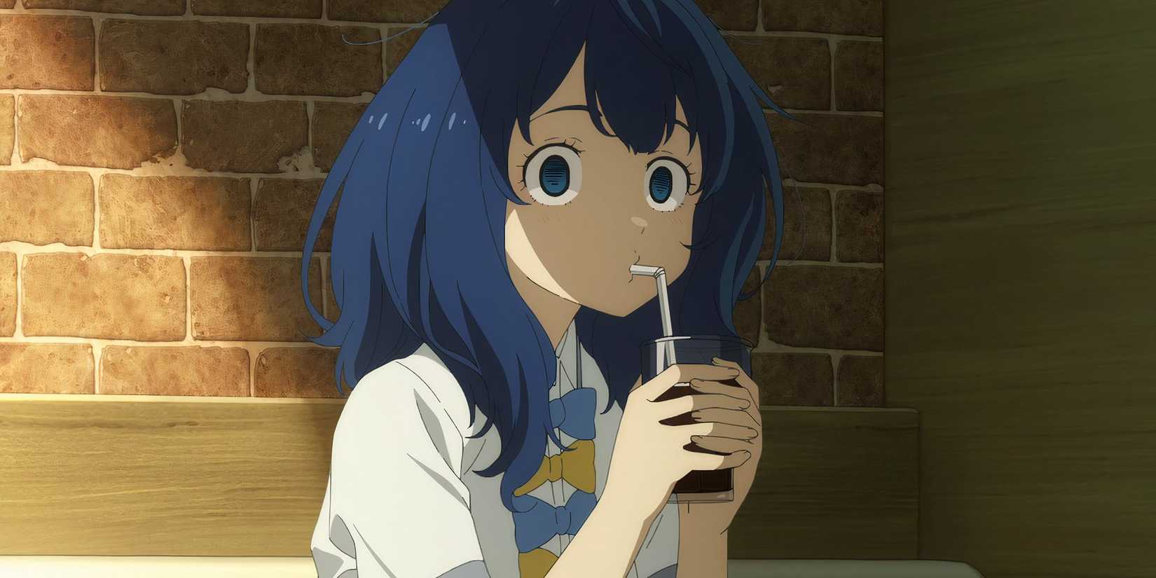 Anna with an expression of shock while drinking her crush's abandoned drink, after realizing she's been seen by Nukumizu off screen