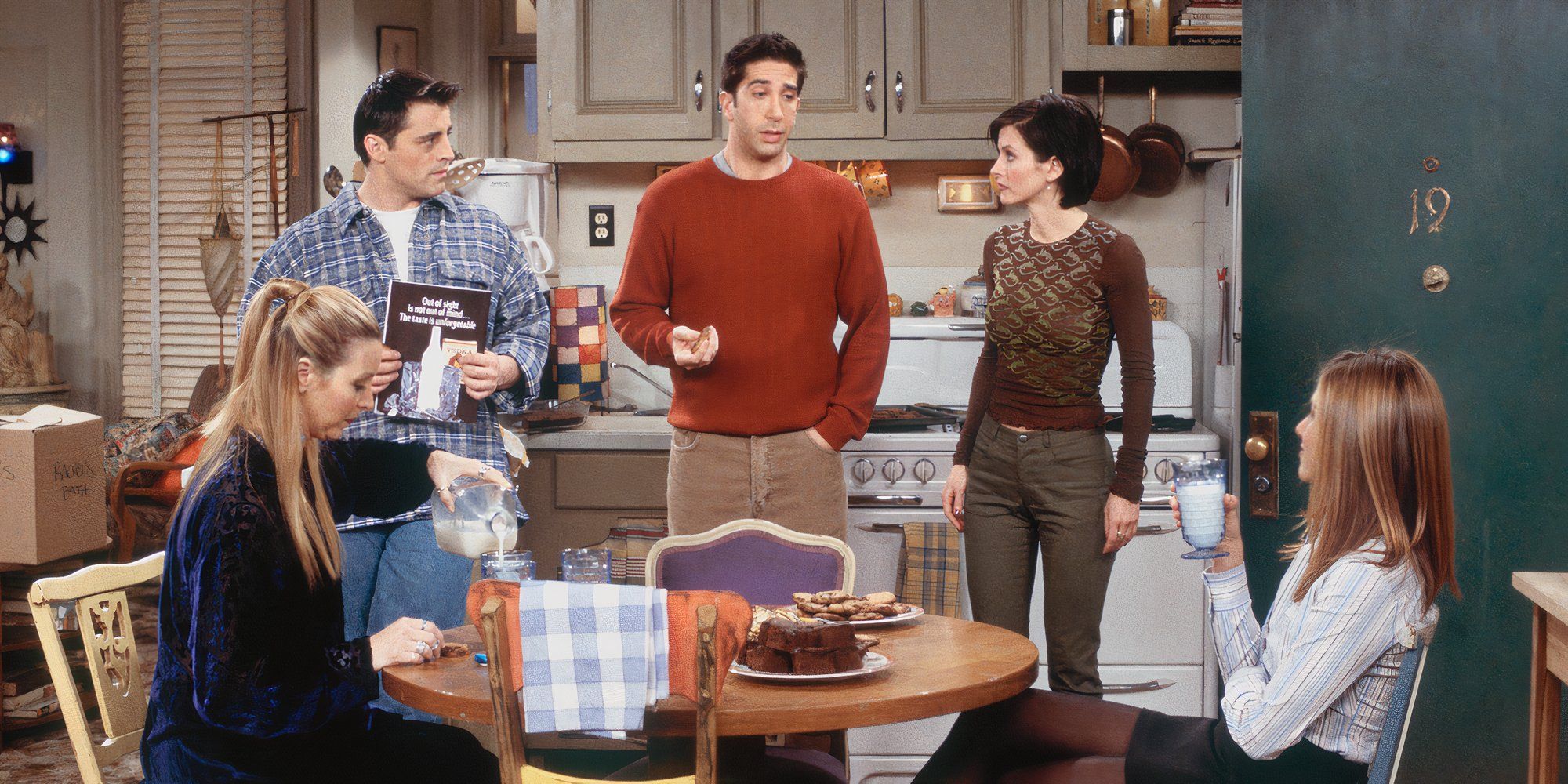 10 Biggest Ways Friends Changed Between Season 1 & The Final Episode