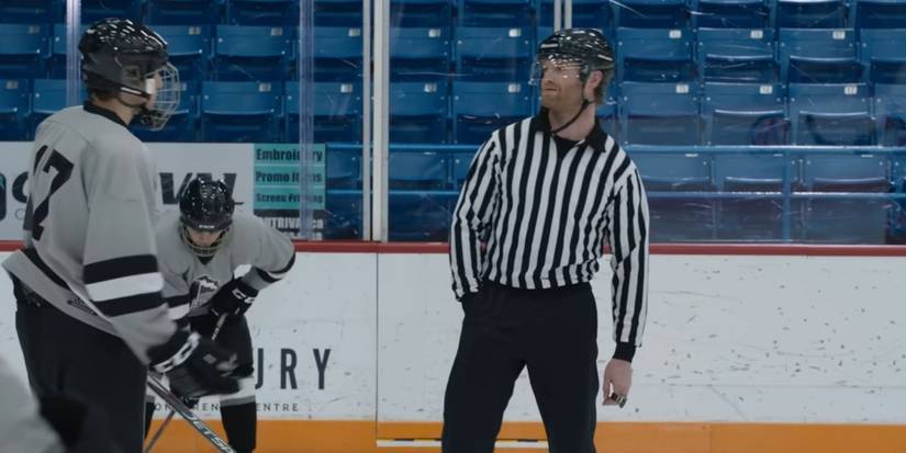 Jared Keeso as Shoresy dressed as a ref in Shoresy