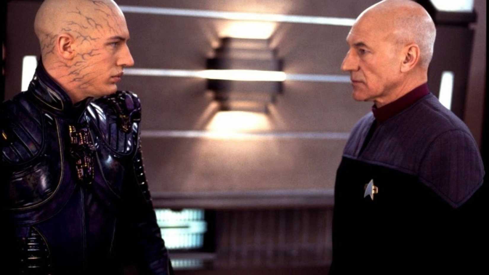 Picard e Shinzon se enfrentam em Star Trek: Nemesis.