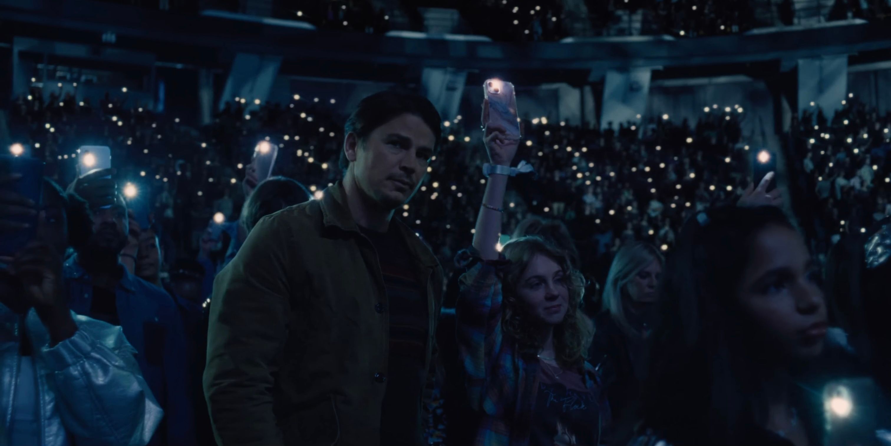 M. Night Shyamalan's Trap Nailed 1 Of The Most Annoying Parts About Modern Concerts