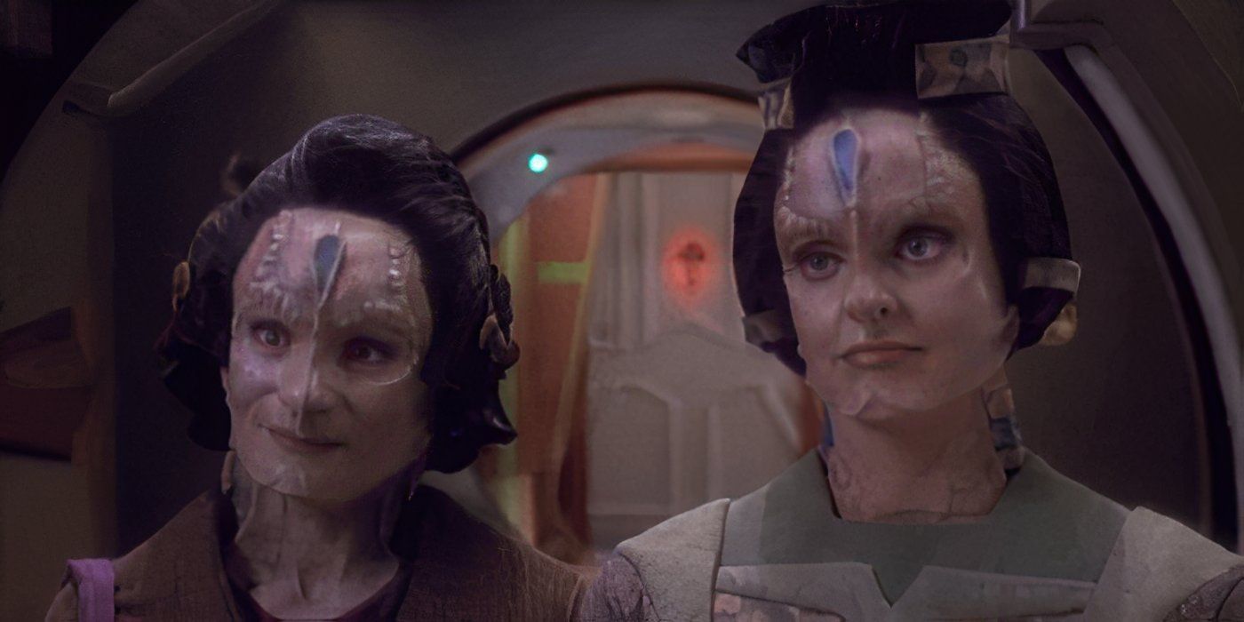 Ulani and Gilora in Star Trek_ DS9