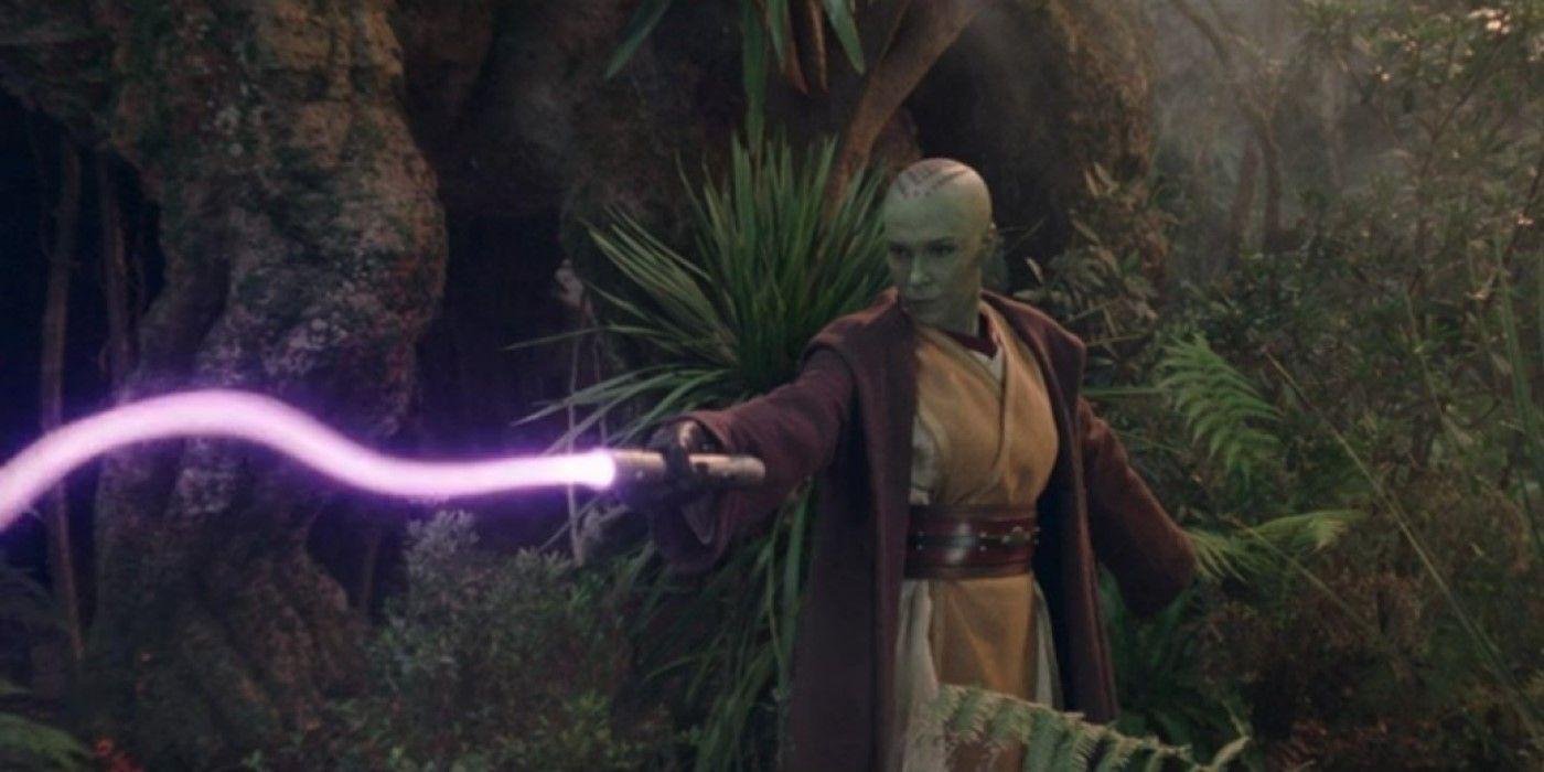 Disney's Top 10 Star Wars Lightsabers, Ranked According To The "Rule Of Cool"