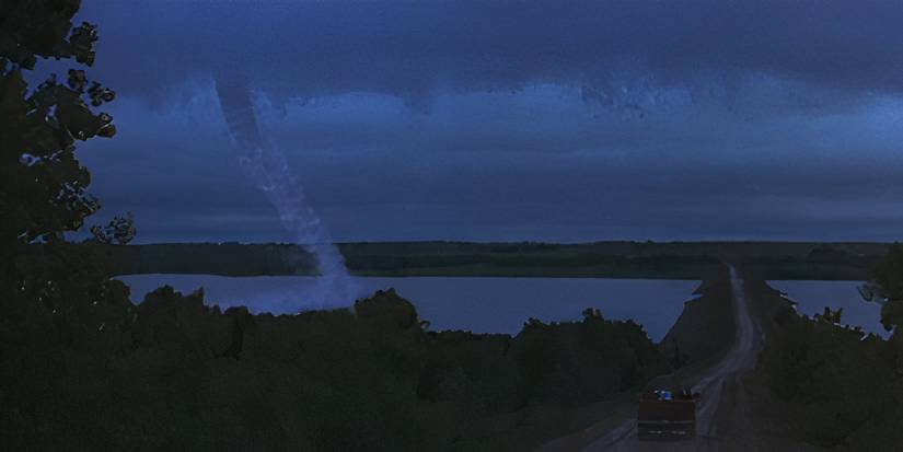 Every Tornado From The Original Twister & Twisters, Ranked By Power