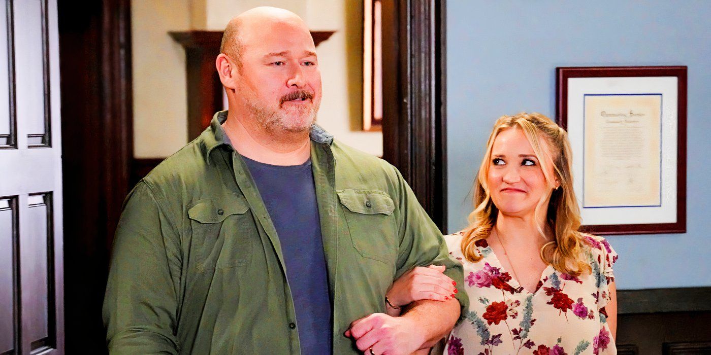 Will Sasso as Jim and Emily Osment as Mandy arm in arm in Young Sheldon