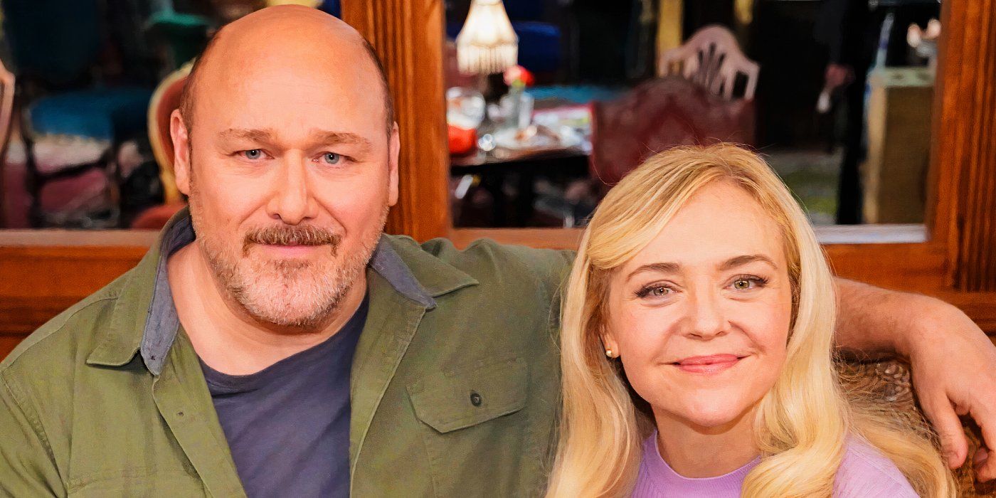 Will Sasso as Jim and Rachel Bay Jones as Audrey posing together on a couch in Young Sheldon