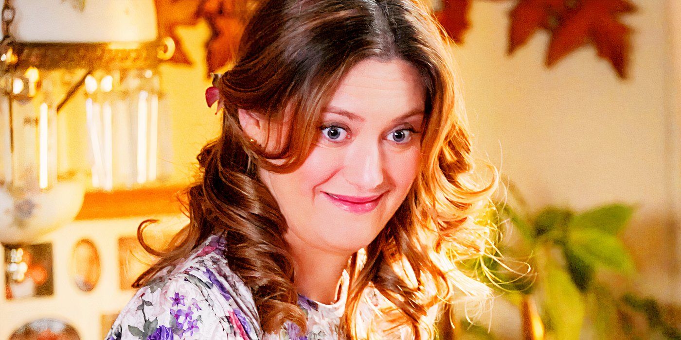 Zoe Perry as Mary smiling in Young Sheldon