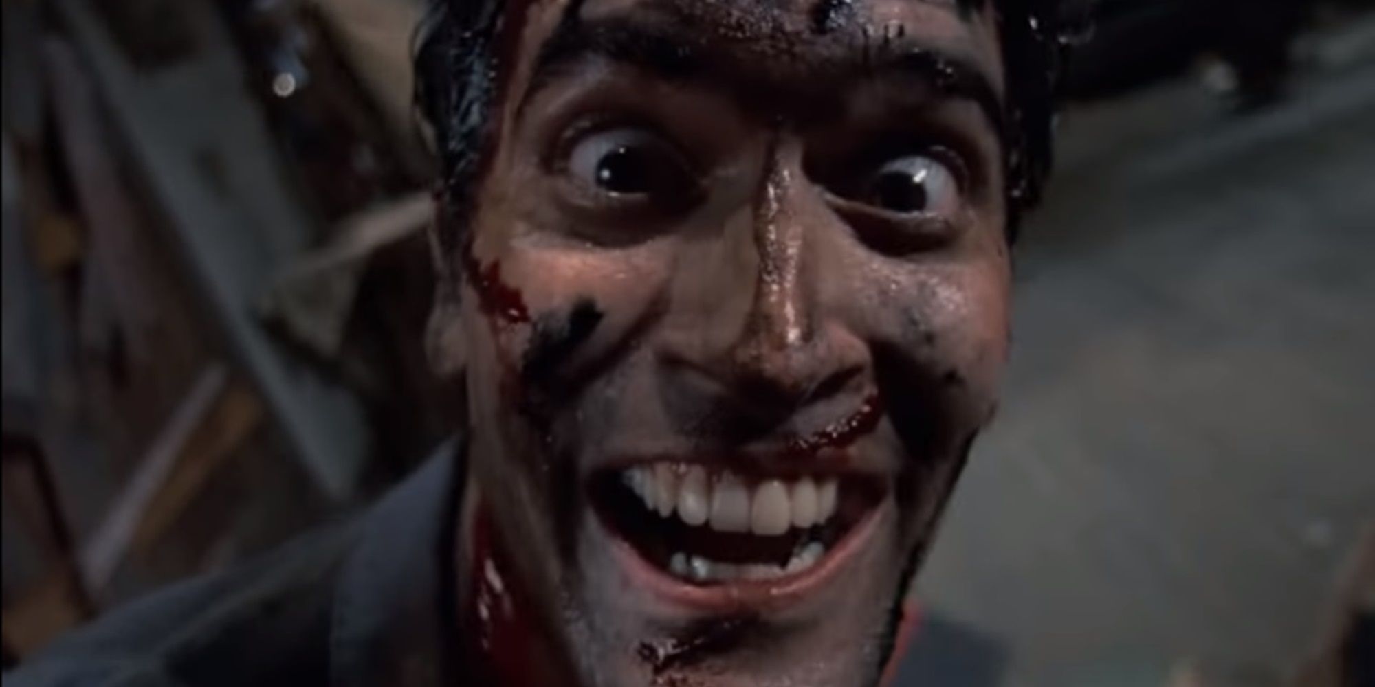 10 duras realidades al volver a ver las películas de Evil Dead