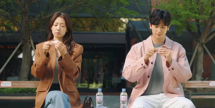Doctor Slump's Yeo Jung-woo and Nam Ha-neul take their medication together.