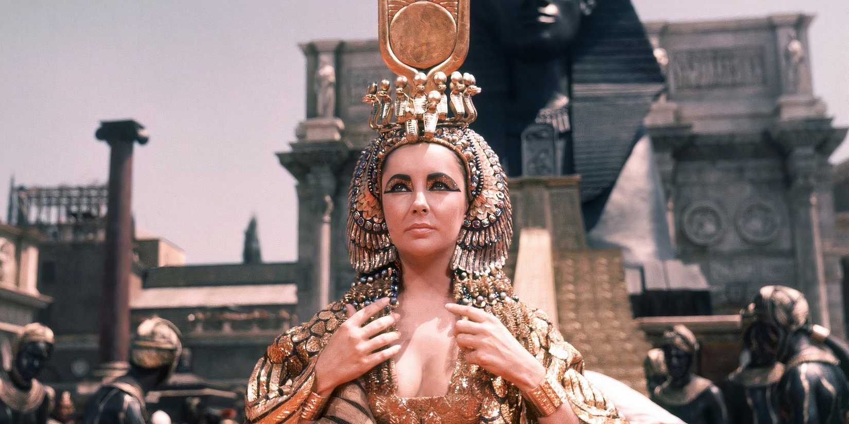 Elizabeth Taylor in Cleopatra